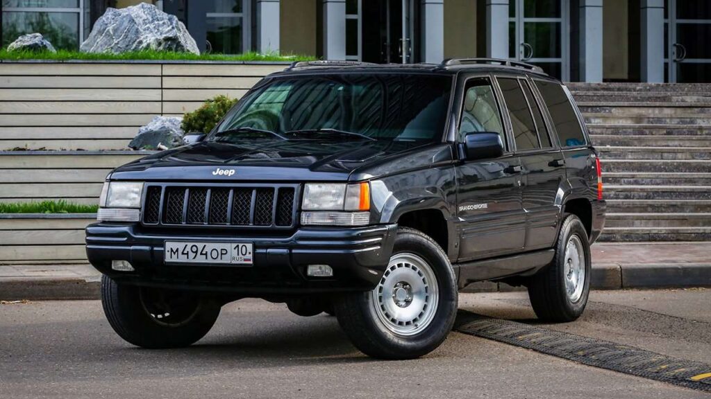 Решетка бампера Jeep Grand Cherokee